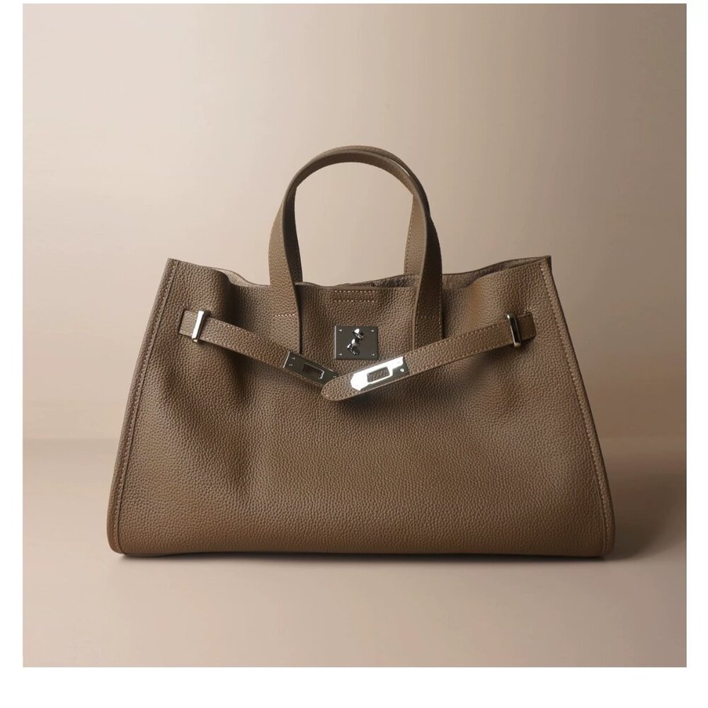 Urban Luxe — Genuine Leather Power Tote. Women’s shoulder bag - Picture 8 of 16
